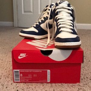 Nike Dunk Sky Hi Essential (Wedge Sneaker)